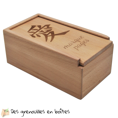Boîte en bois personnalisée avec un Kanji. Fabrication artisanale, des grenouilles en boîtes.